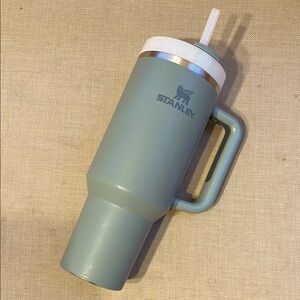 Stanley Sage Green 40 oz Quencher